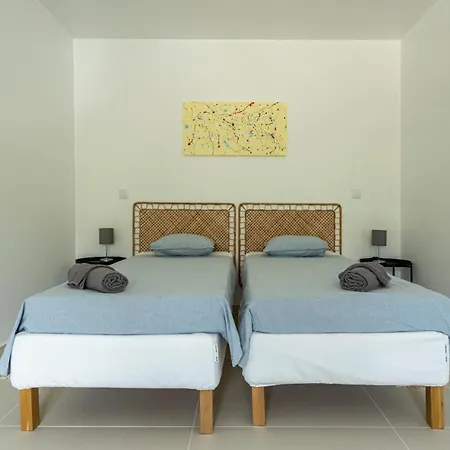 Вилла Breeze Retreat Лориньян