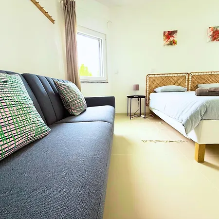 Breeze Retreat Вилла Лориньян