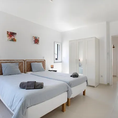 Вилла Breeze Retreat *
