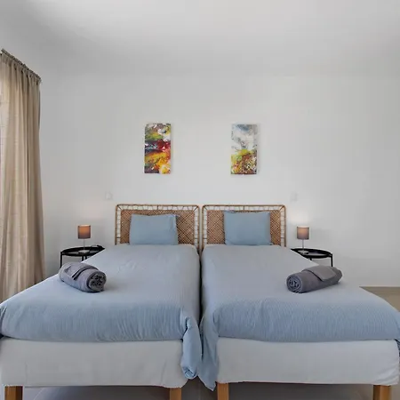 Вилла Breeze Retreat *